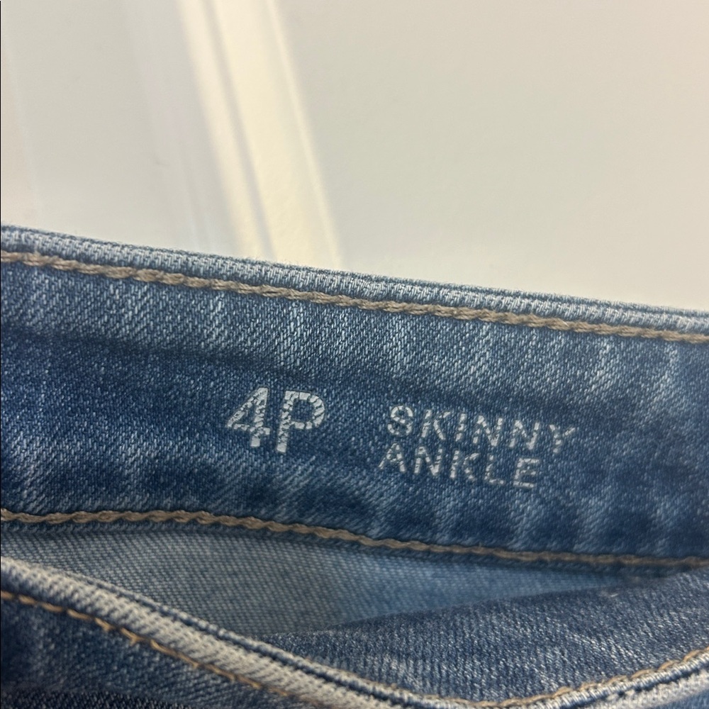 a.n.a Women's Classic Blue Skinny Jeans